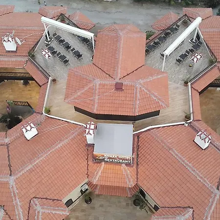 Hanzara 3* אקיאקה